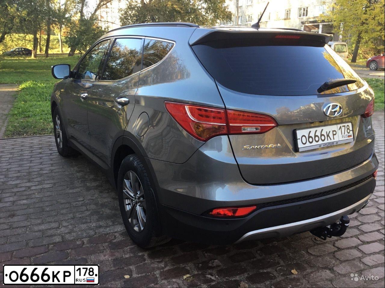 Фото автомобиля HYUNDAI SANTA FE, 2013 — госномер К726СВ53. Цвет: СЕРЫЙ