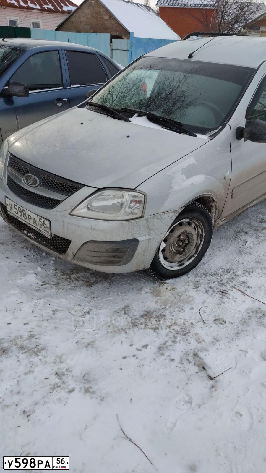 Фото автомобиля LADA LARGUS, 2014 — госномер Е989ВО156. Цвет: СЕРЕБРИСТЫЙ