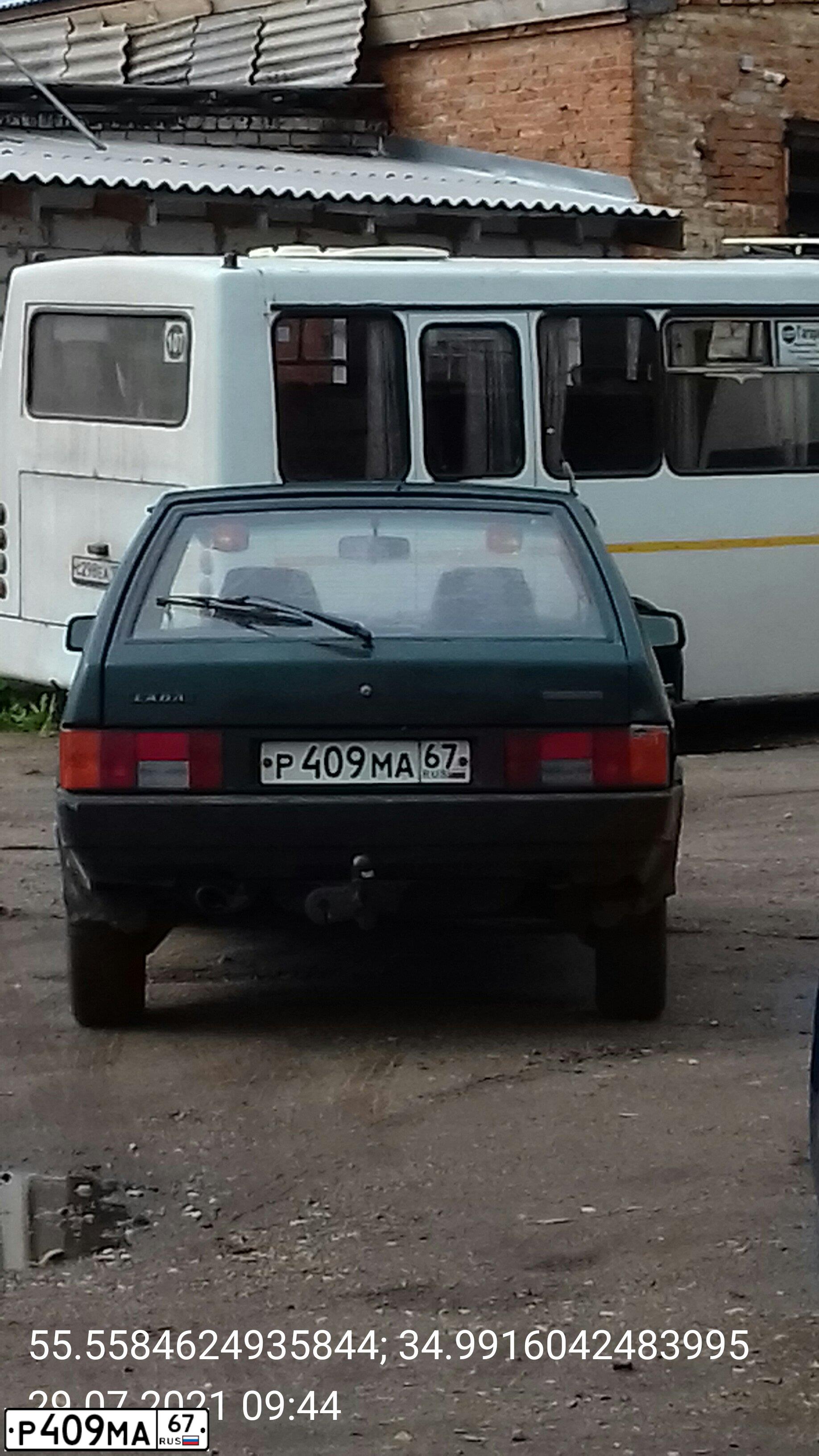 Фото автомобиля LADA 2109 SAMARA, 1999 — госномер Р409МА67. Цвет: ЗЕЛЕНЫЙ