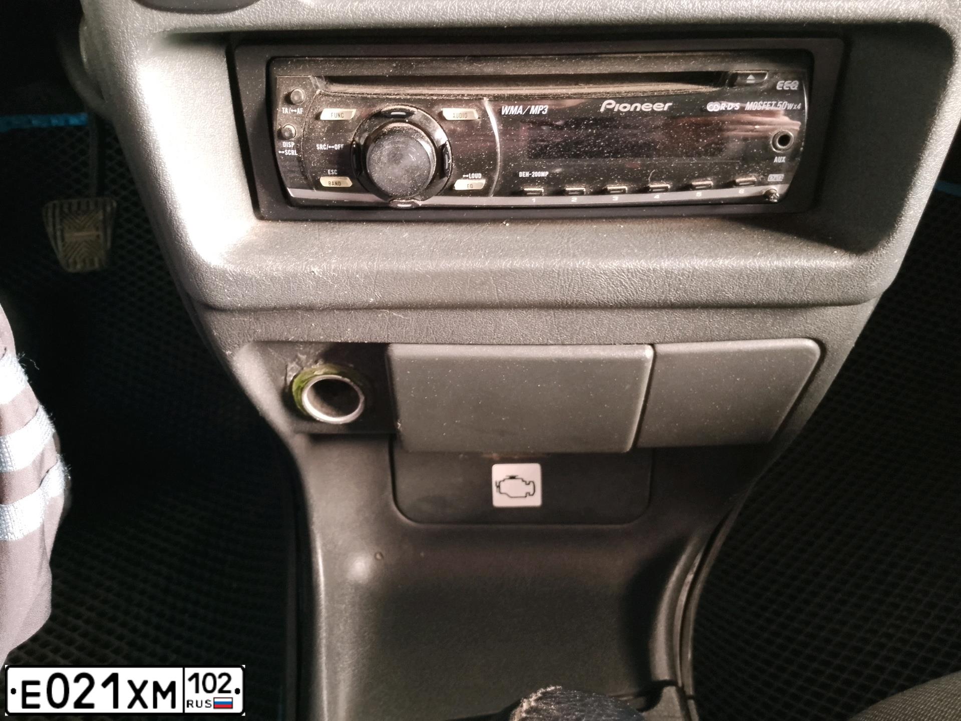 Фото автомобиля LADA 2114 SAMARA, 2008 — госномер Н196АР702. Цвет: СРЕДНИЙ СЕРО-ЗЕЛЕНЫЙ МЕТ.
