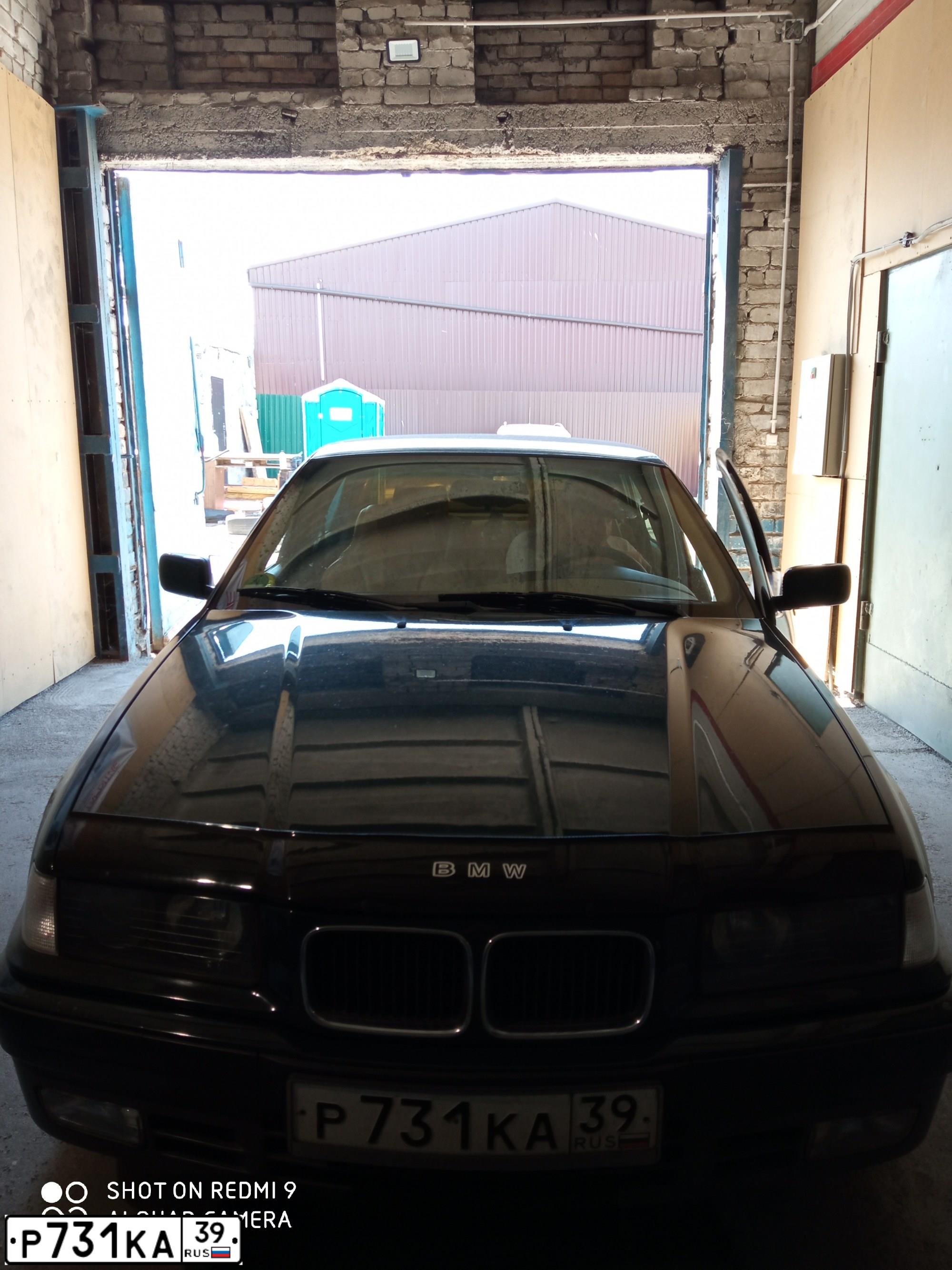 Фото автомобиля BMW SERIE 3, 1991 — госномер Р731КА39. Цвет: ЗЕЛЕНЫЙ