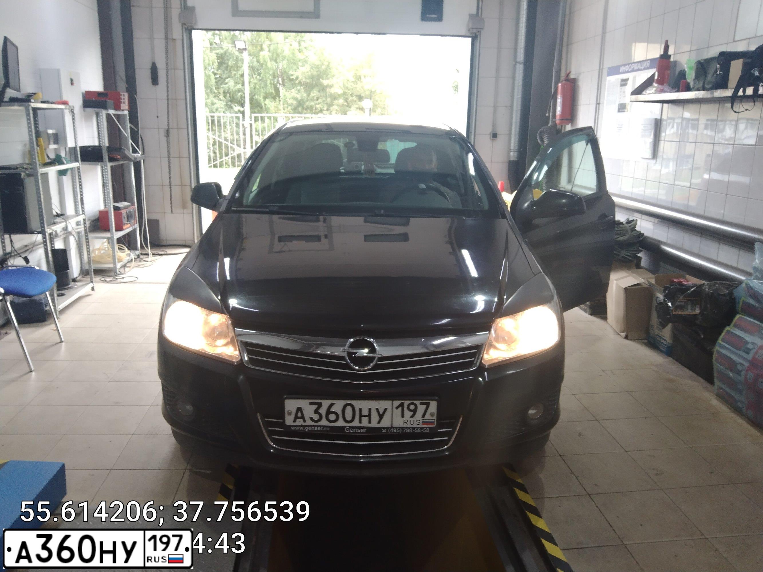 Фото автомобиля OPEL ASTRA, 2014 — госномер А360НУ197. Цвет: ЧЕРНЫЙ