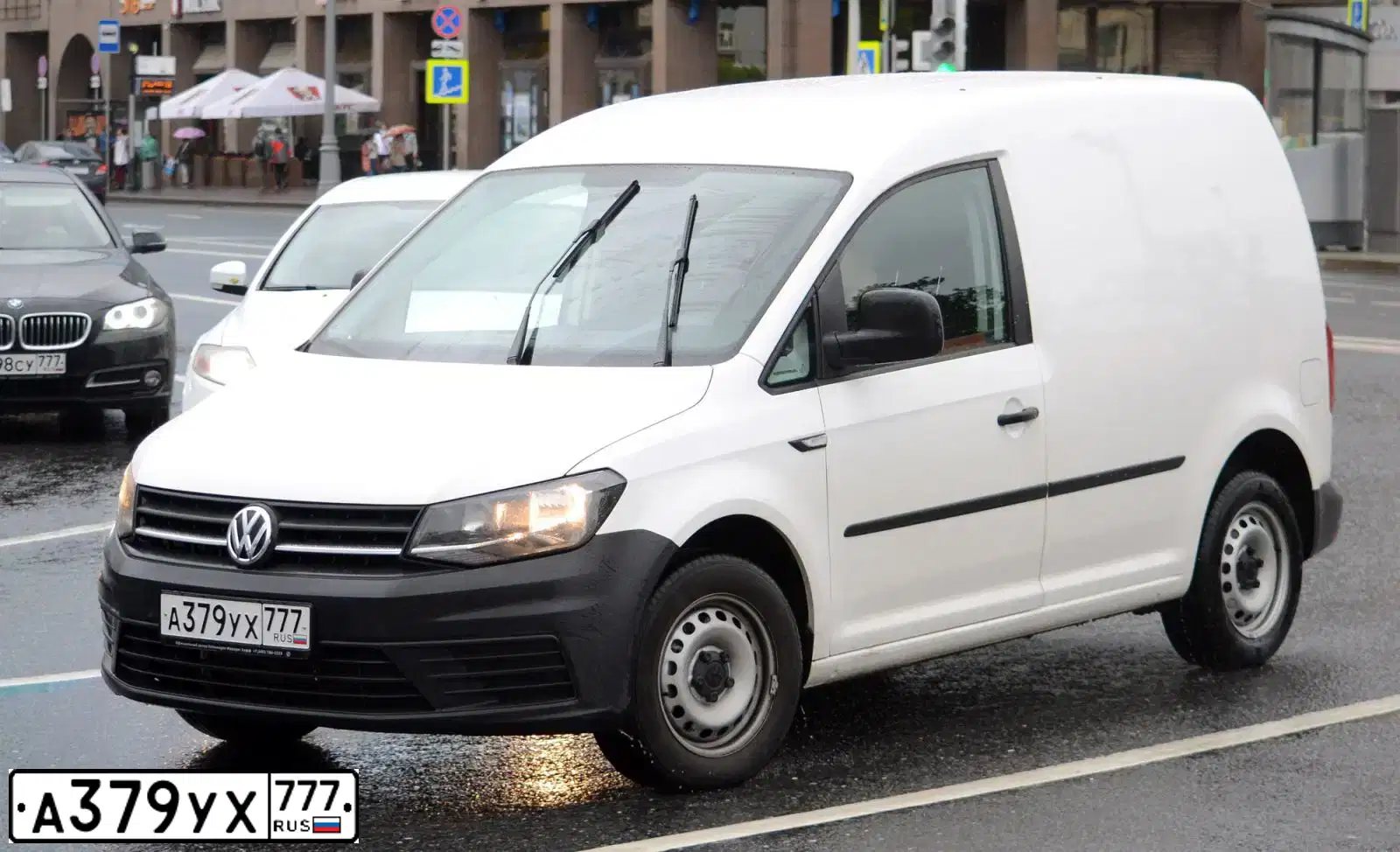 Фото автомобиля VOLKSWAGEN CADDY, 2016 — госномер Х325АР550