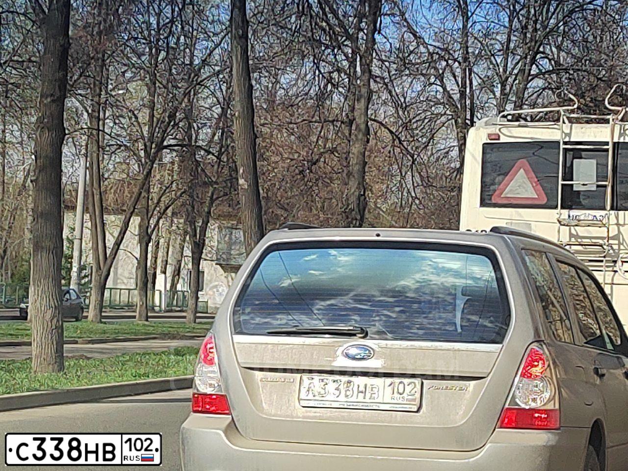 Фото автомобиля HYUNDAI SOLARIS, 2015 — госномер С338НВ102. Цвет: КОРИЧНЕВЫЙ