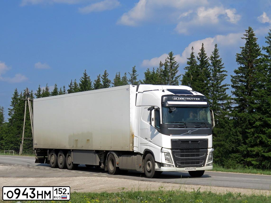 Фото автомобиля VOLVO SERIE FH /4X2/, 2016 — госномер О943НМ152. Цвет: БЕЛЫЙ