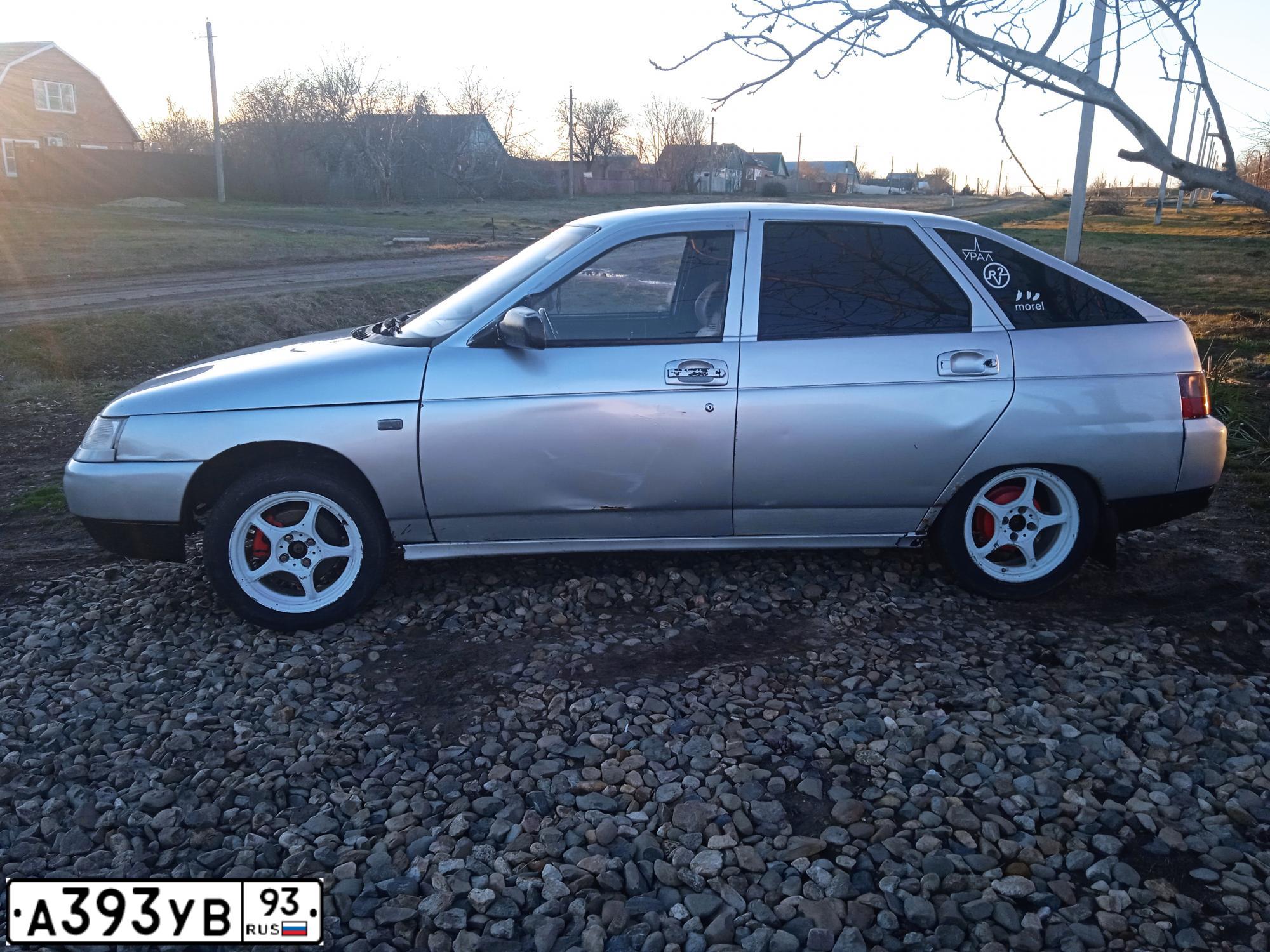 Фото автомобиля LADA 2112, 2002 — госномер А118МТ193