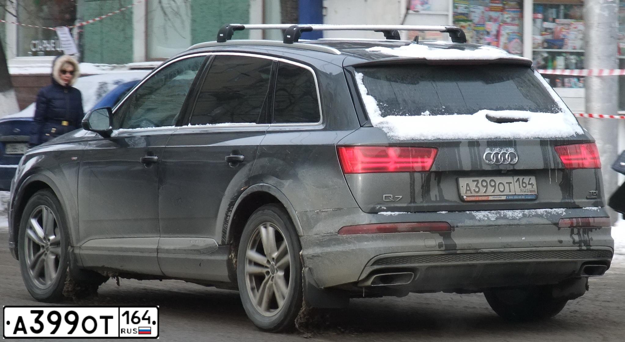 Фото автомобиля AUDI Q7, 2016 — госномер А399ОТ164. Цвет: Серый