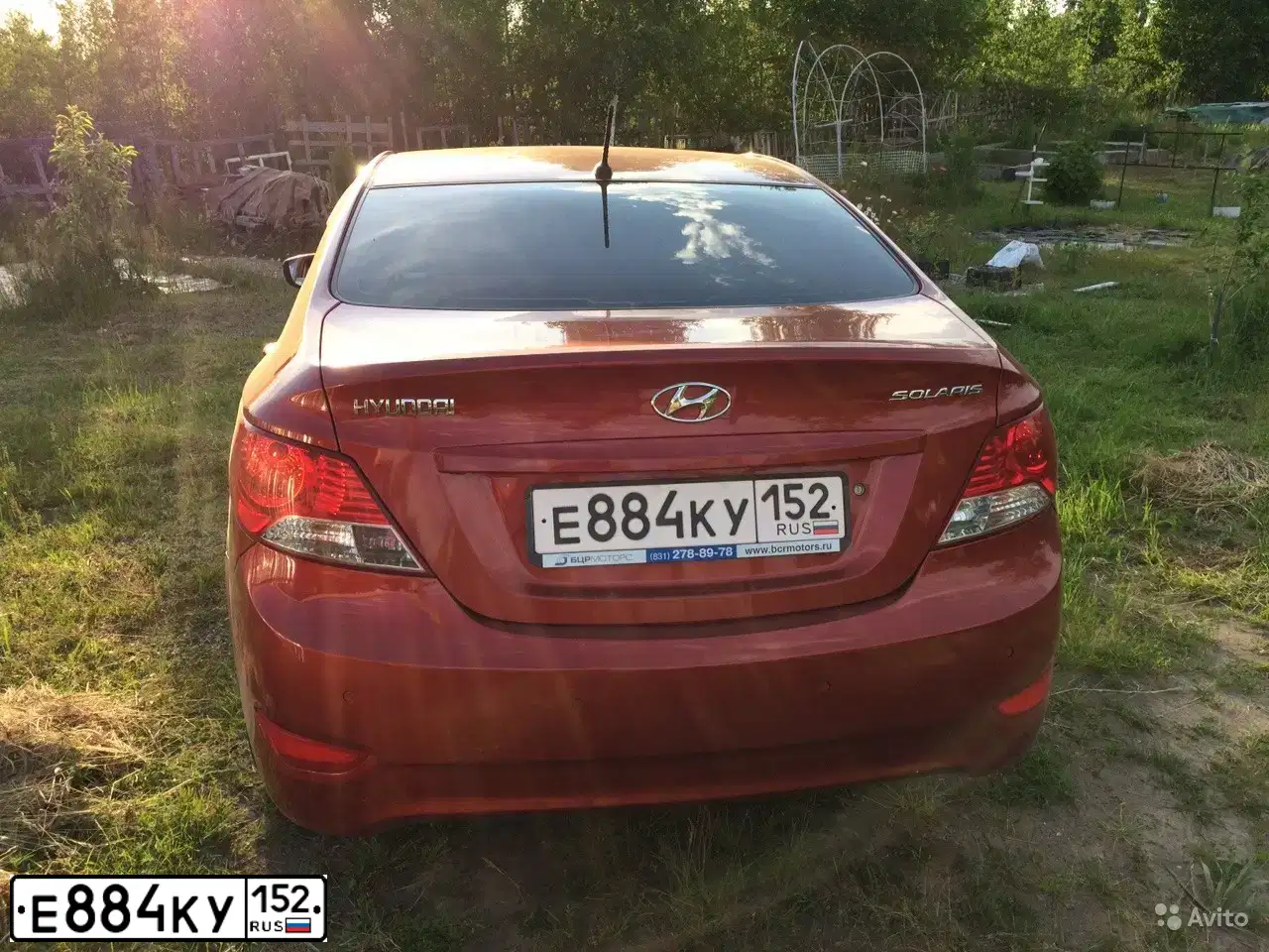 Фото автомобиля HYUNDAI SOLARIS, 2011 — госномер Т884КУ152. Цвет: КРАСНЫЙ