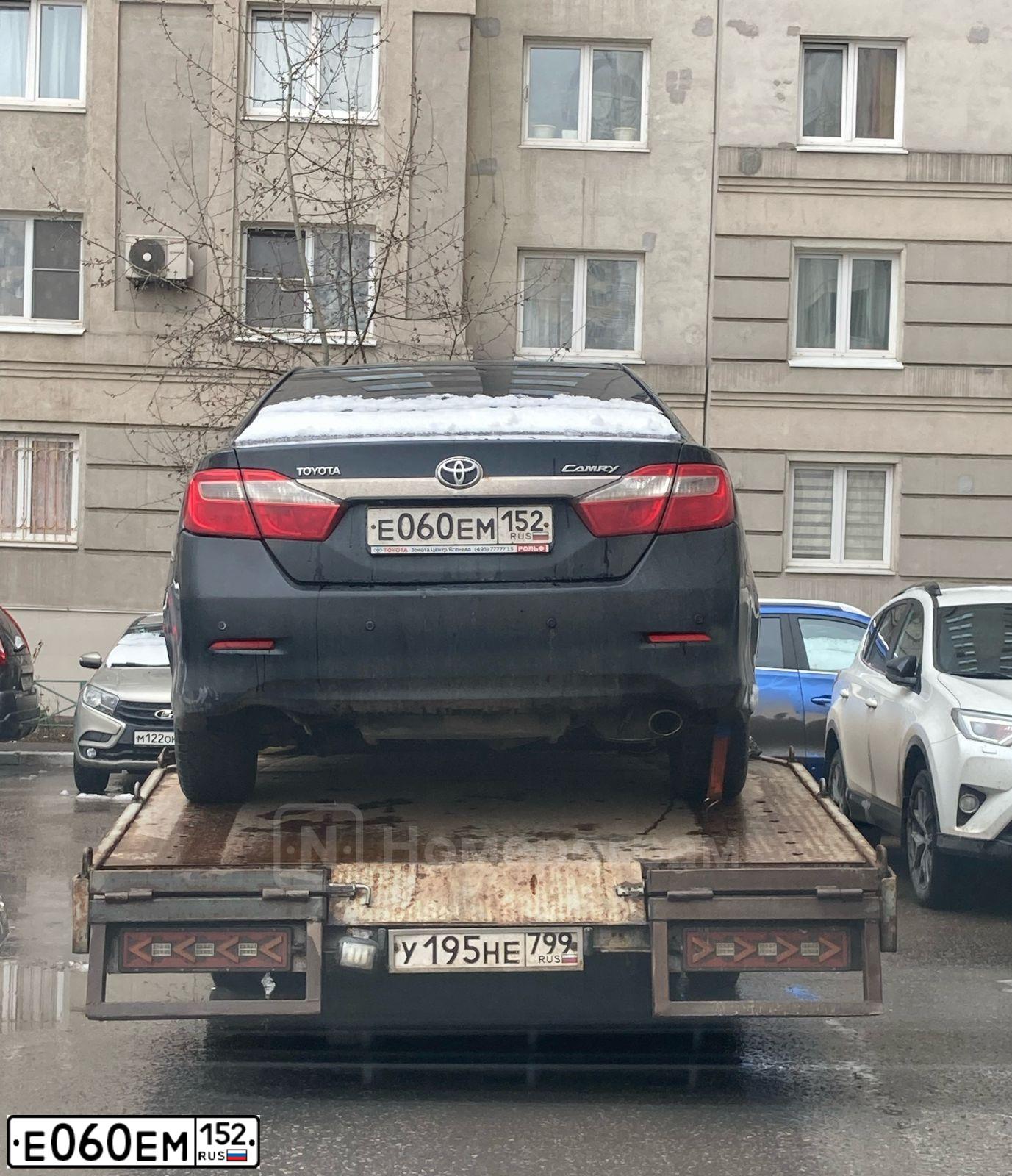 Фото автомобиля TOYOTA CAMRY, 2003 — госномер Е606ЕМ152. Цвет: ЧЕРНЫЙ