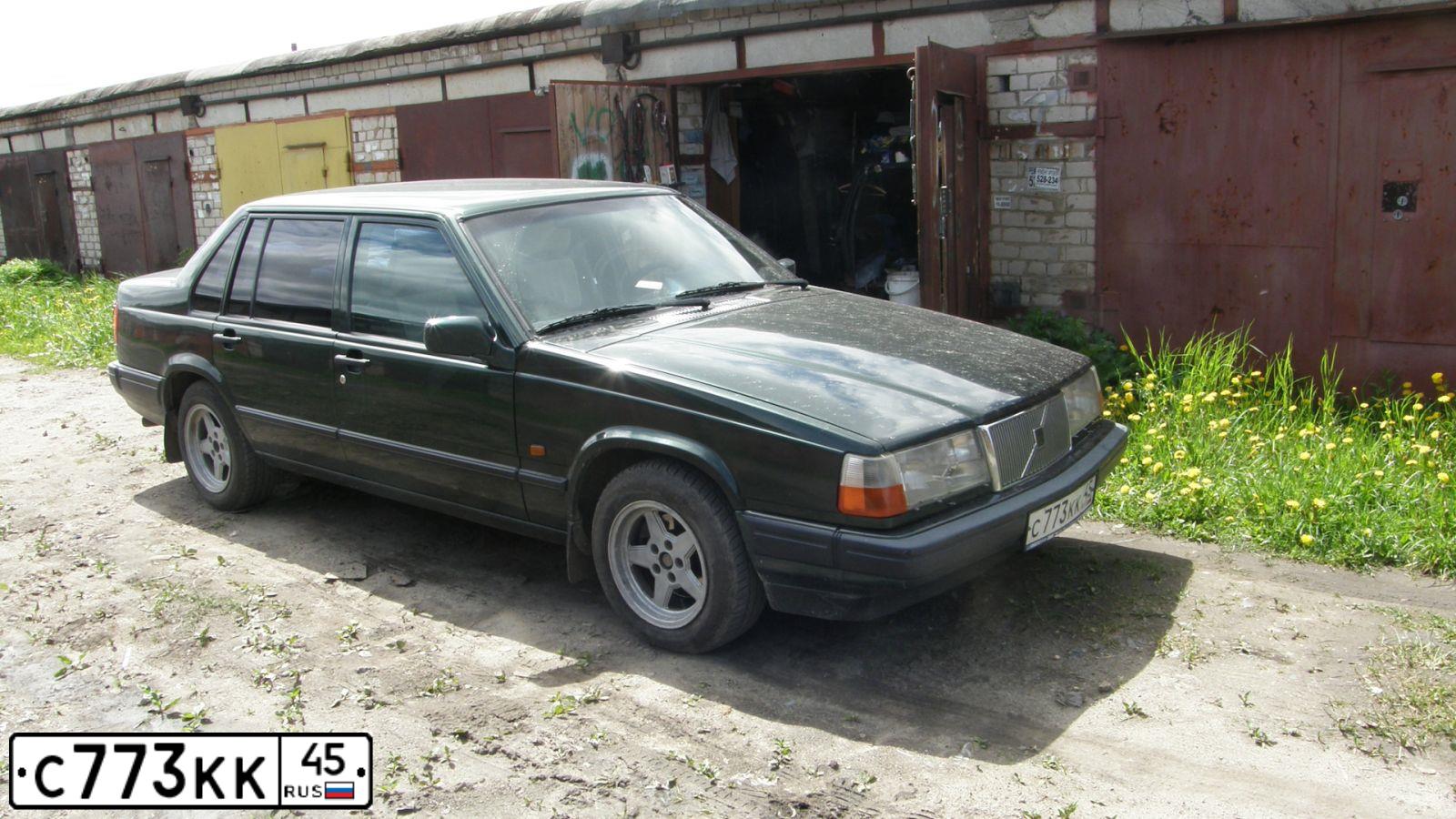 Фото автомобиля LEXUS RX, 1999 — госномер С773КК45. Цвет: Красный
