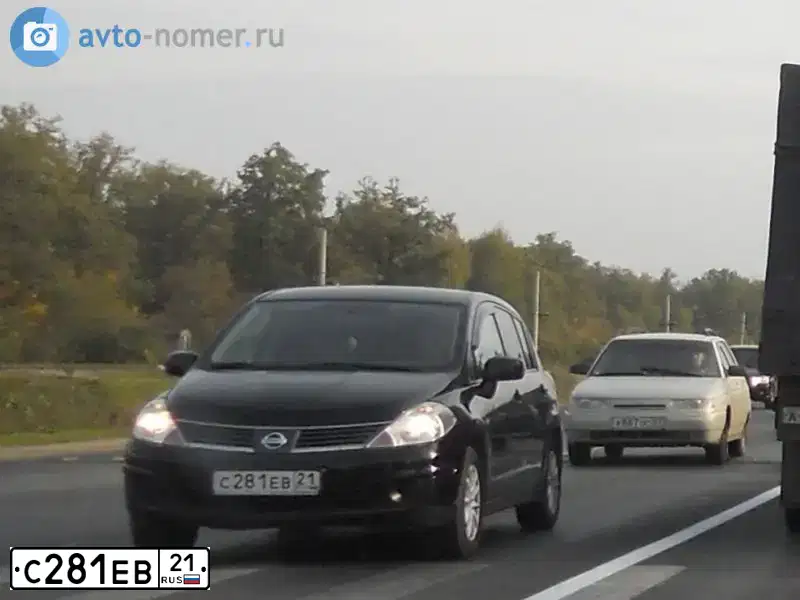 Фото автомобиля НИССАН ТИИДА 1 6 СОМFОRТ, 2008 — госномер Х700НМ37. Цвет: ЧЕРНЫЙ