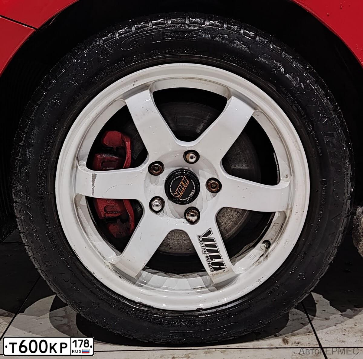 Фото автомобиля KIA CEE'D, 2014 — госномер Т600КР178. Цвет: Красный