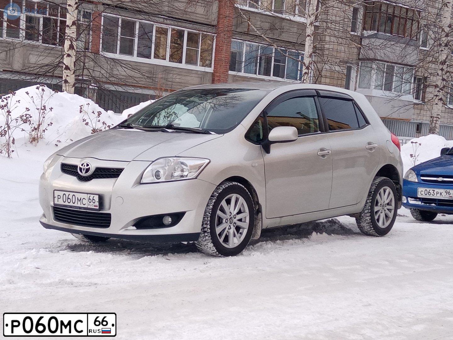 Фото автомобиля GAZ 3110 WOLGA, 2002 — госномер Р060МС66. Цвет: БЕЛЫЙ