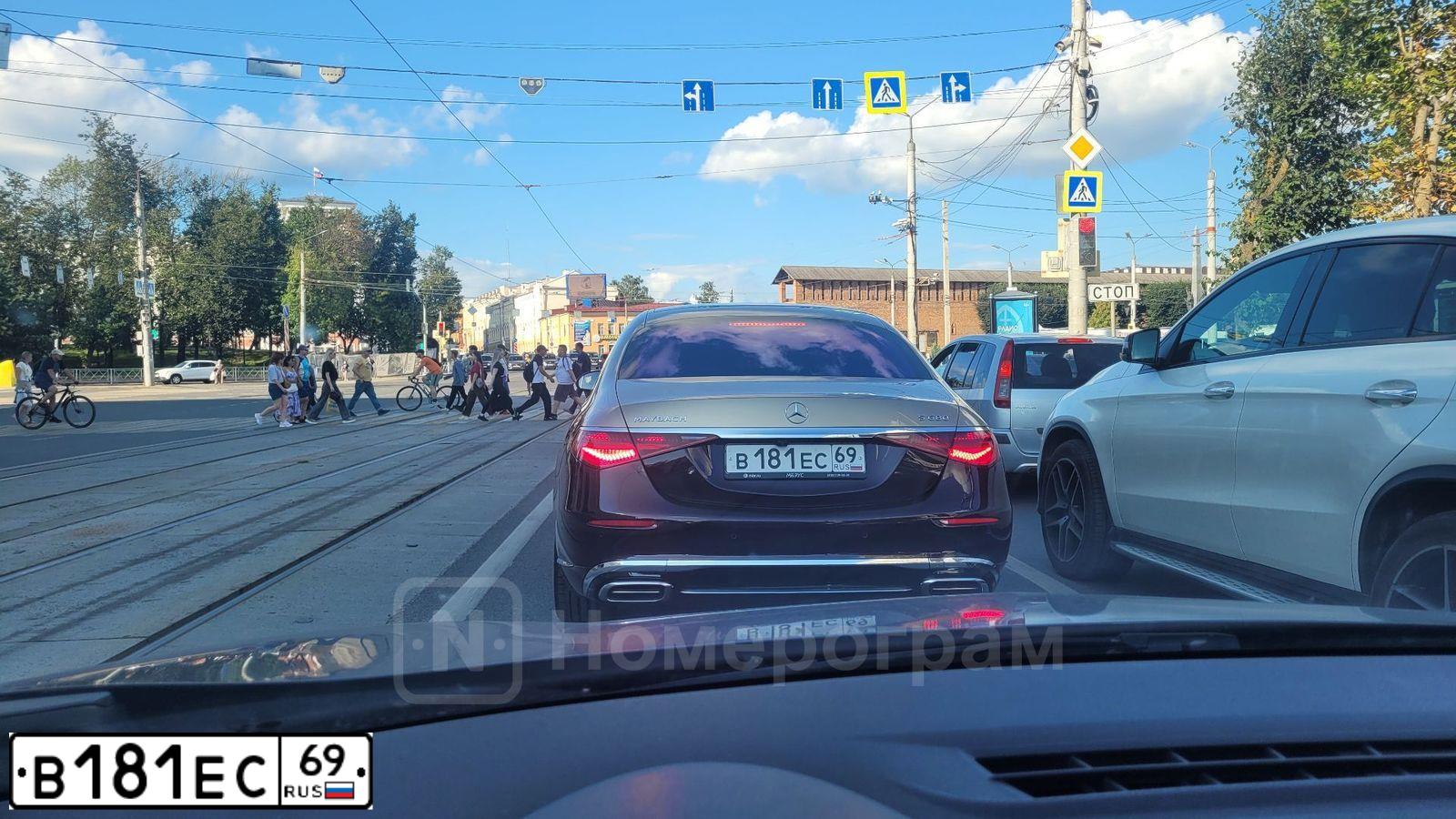 Фото автомобиля BMW X6, 2009 — госномер В181ЕС69. Цвет: ЧЕРНЫЙ