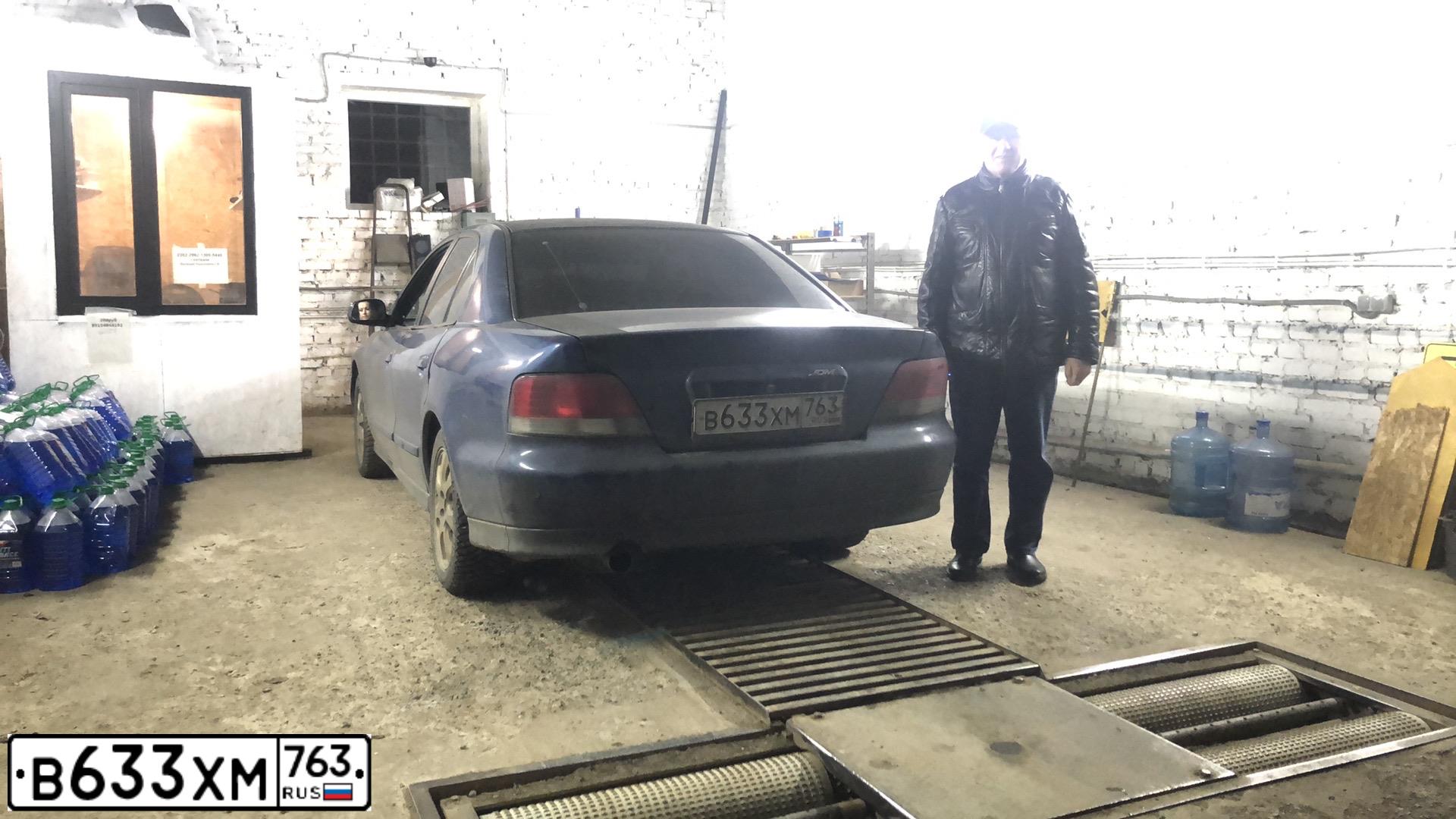 Фото автомобиля MITSUBISHI GALANT, 2002 — госномер Е320УТ790