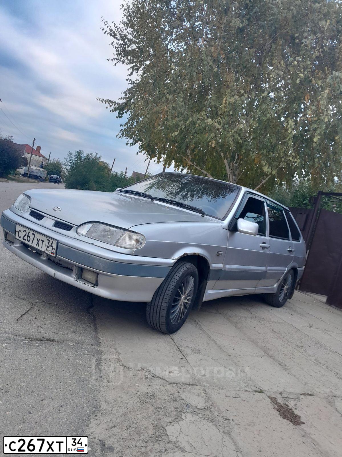 Фото автомобиля LADA 2114 SAMARA, 2006 — госномер С267ХТ34. Цвет: СВЕТЛО СРЕБРИСТЫЙ МЕТАЛЛ