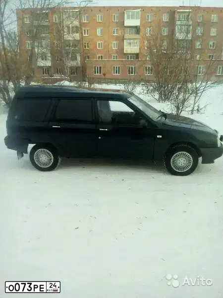 Фото автомобиля IZH 2126, 2005 — госномер О073РЕ24. Цвет: Темно-зеленый