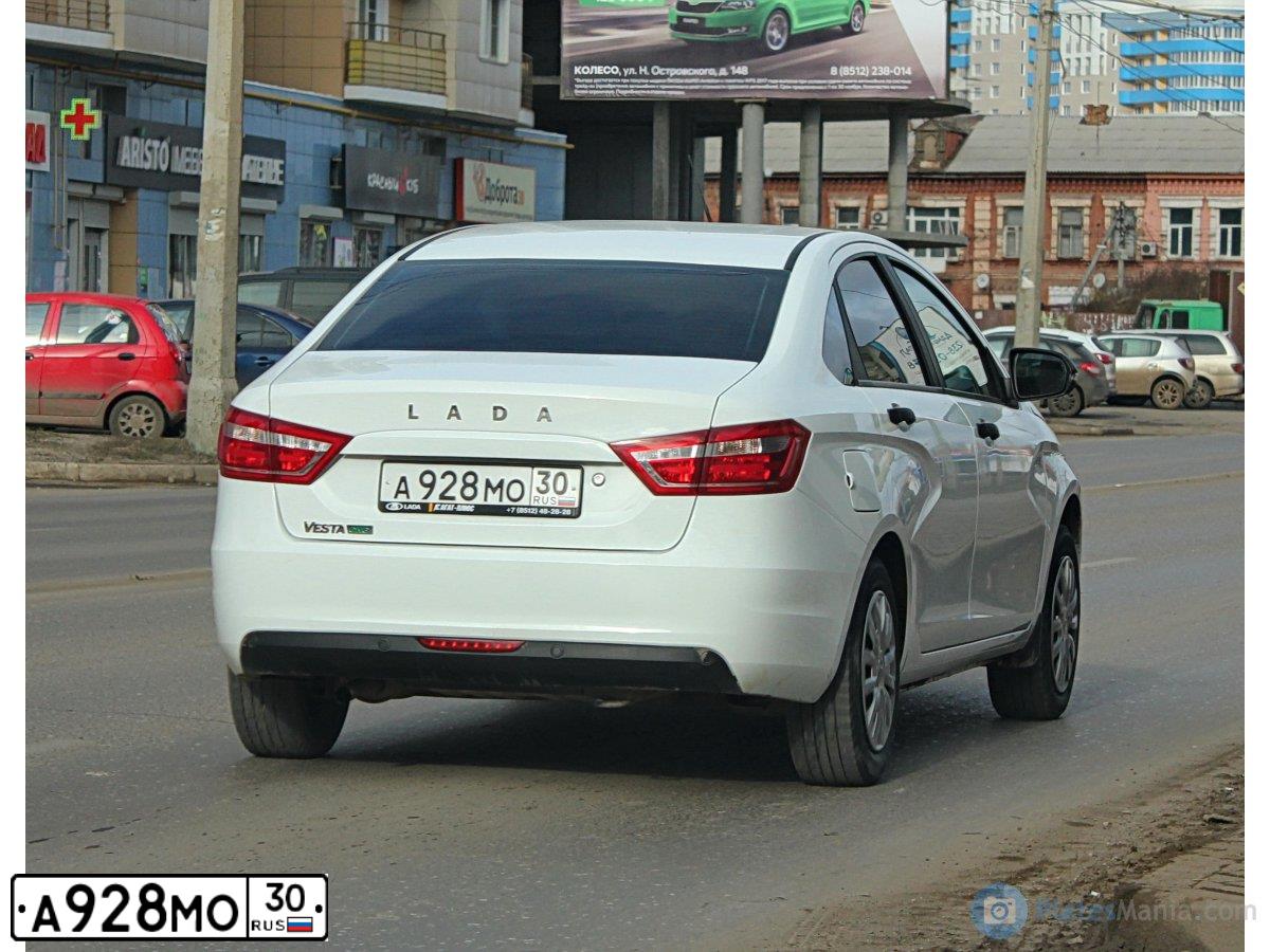 Фото автомобиля LADA VESTA, 2017 — госномер Р857НС05. Цвет: Белый