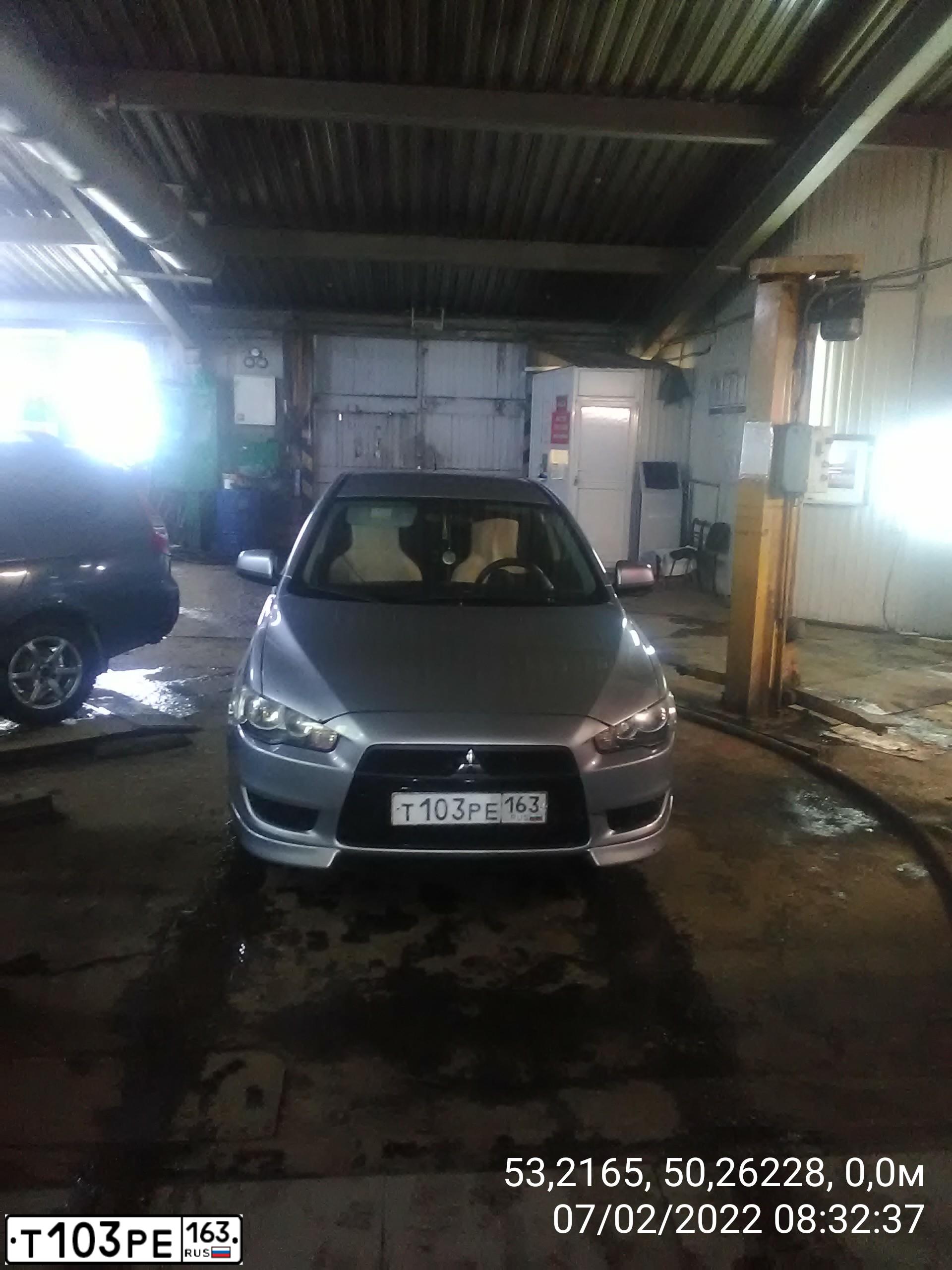 Фото автомобиля MITSUBISHI LANCER, 2007 — госномер Т103РЕ163. Цвет: СЕРЕБРИСТЫЙ