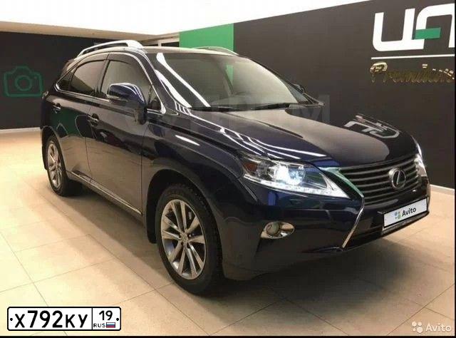Фото автомобиля LEXUS RX, 2012 — госномер Е223АУ147. Цвет: Темно-синий