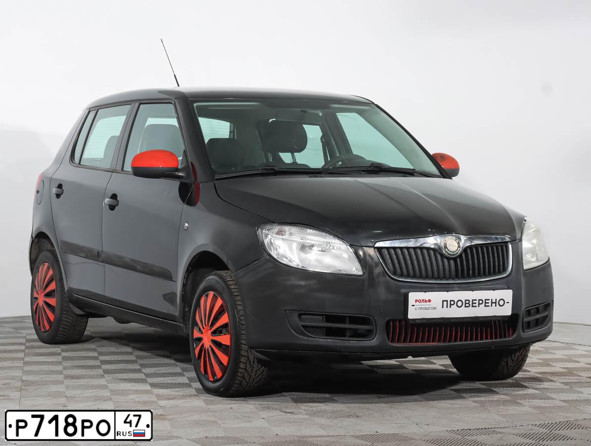 Фото автомобиля SKODA FABIA, 2009 — госномер А115УК60. Цвет: ЧЕРНЫЙ
