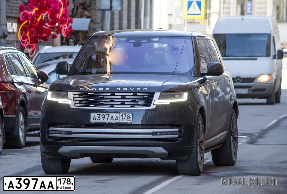 Фото автомобиля BMW X7, 2019 — госномер В275РВ198. Цвет: ЧЕРНЫЙ