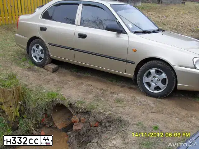 Фото автомобиля TAGAZ ACCENT, 2006 — госномер Н332СС44. Цвет: БЕЖЕВЫЙ