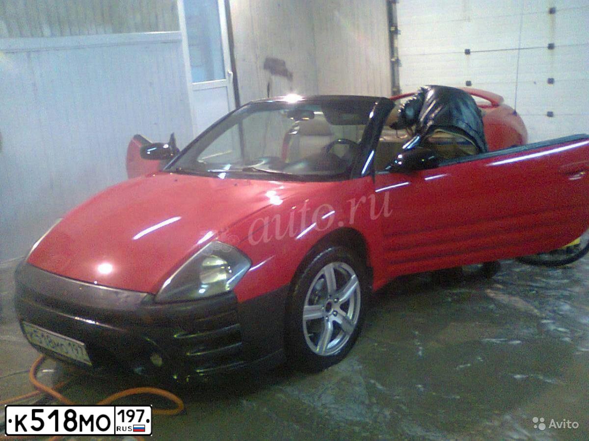 Фото автомобиля MITSUBISHI ECLIPSE, 2001 — госномер Т151ОУ199. Цвет: Красный