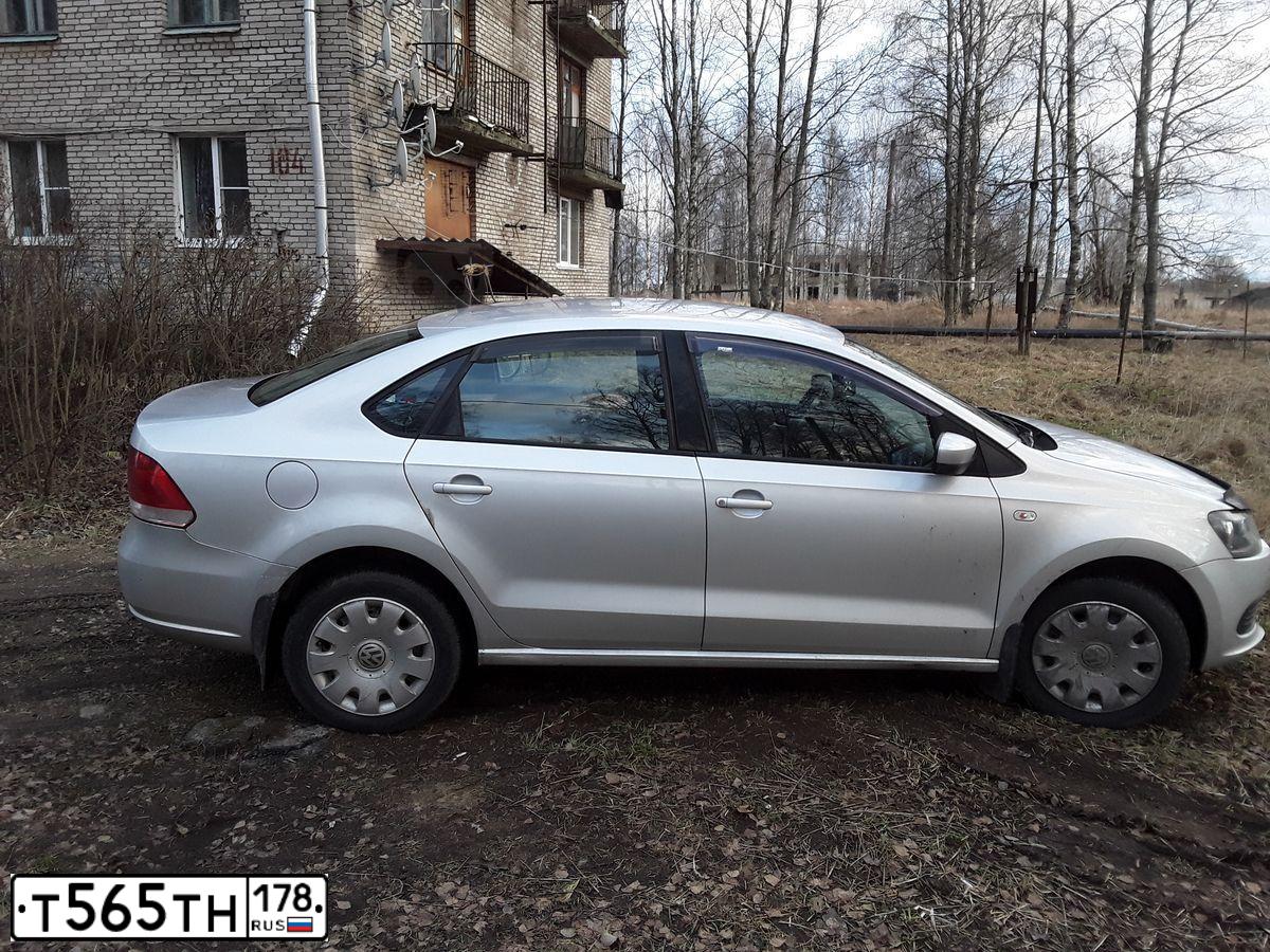 Фото автомобиля VOLKSWAGEN POLO, 2011 — госномер В602АА147. Цвет: Серебристый