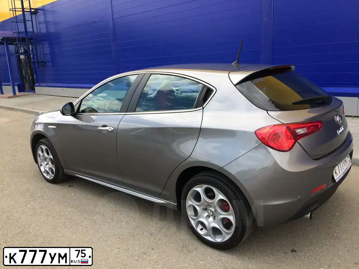 Фото автомобиля TOYOTA COROLLA, 2008 — госномер К777УМ75. Цвет: ЧЕРНЫЙ