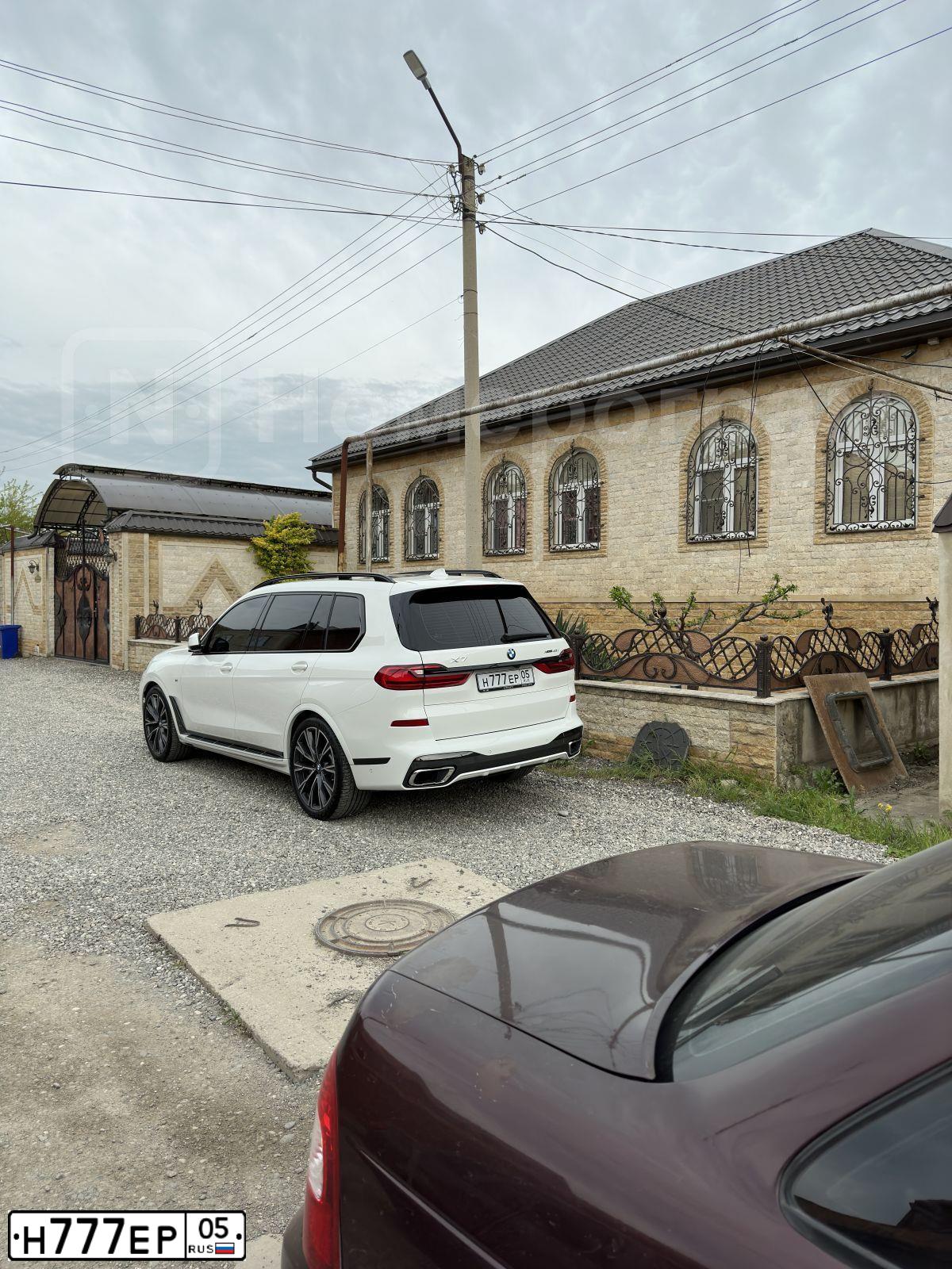 Фото автомобиля PORSCHE CAYENNE, 2010 — госномер Х894ОВ55. Цвет: ЧЕРНЫЙ