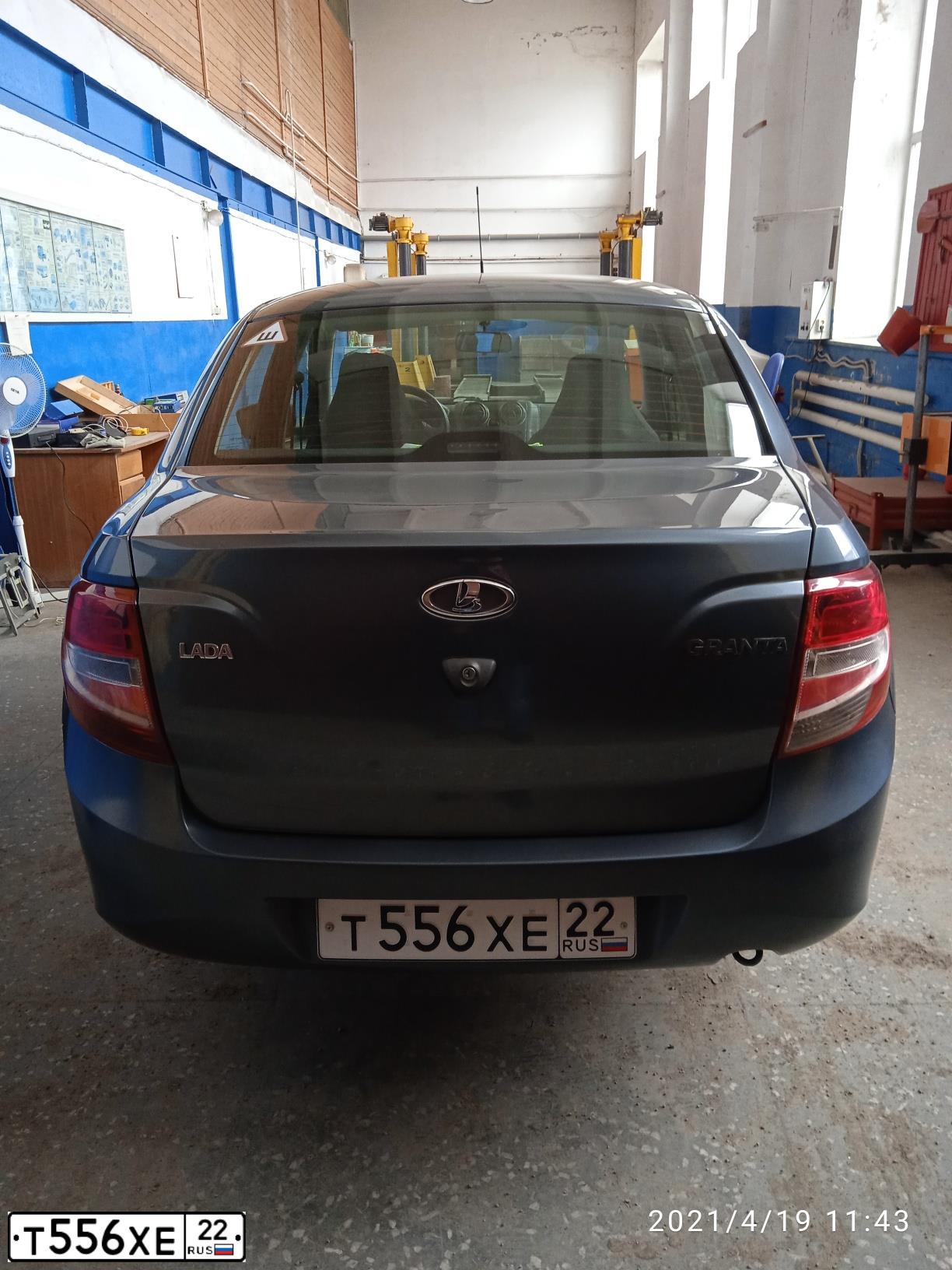 Фото автомобиля LADA 2190 GRANTA, 2015 — госномер М464РР68. Цвет: Серо-Синий