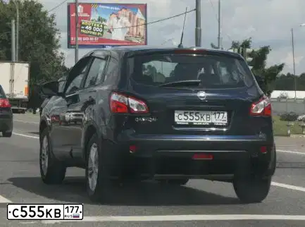 Фото автомобиля NISSAN QASHQAI, 2011 — госномер Е087КМ799. Цвет: ТЕМНО-СИНИЙ