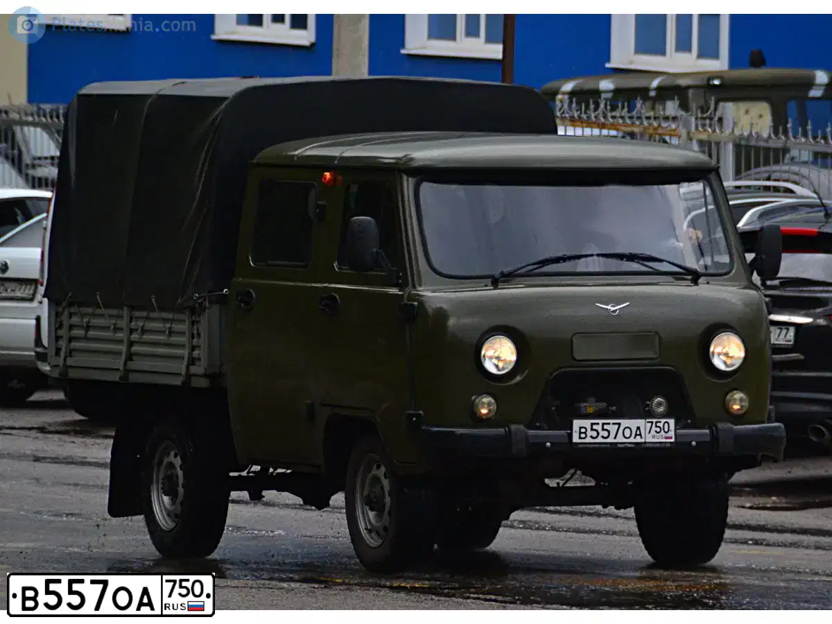 Фото автомобиля UAZ 3909, 2016 — госномер В557ОА750. Цвет: ЗЕЛЕНЫЙ НЕМЕТАЛЛИК