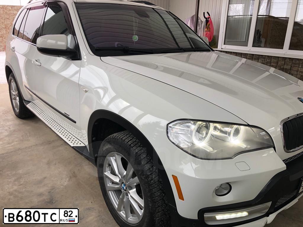 Фото автомобиля BMW X5, 2007 — госномер К555ХЕ23. Цвет: Белый