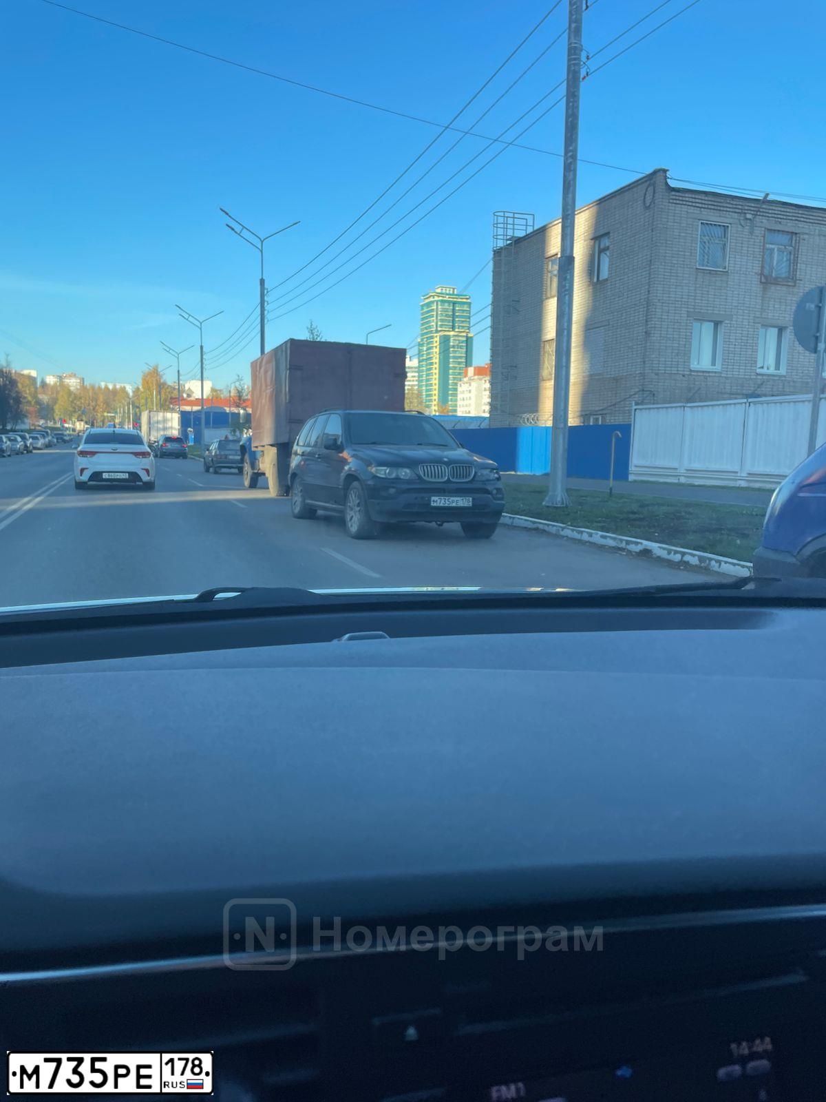 Фото автомобиля BMW X5, 2006 — госномер М735РЕ178. Цвет: ЧЕРНЫЙ