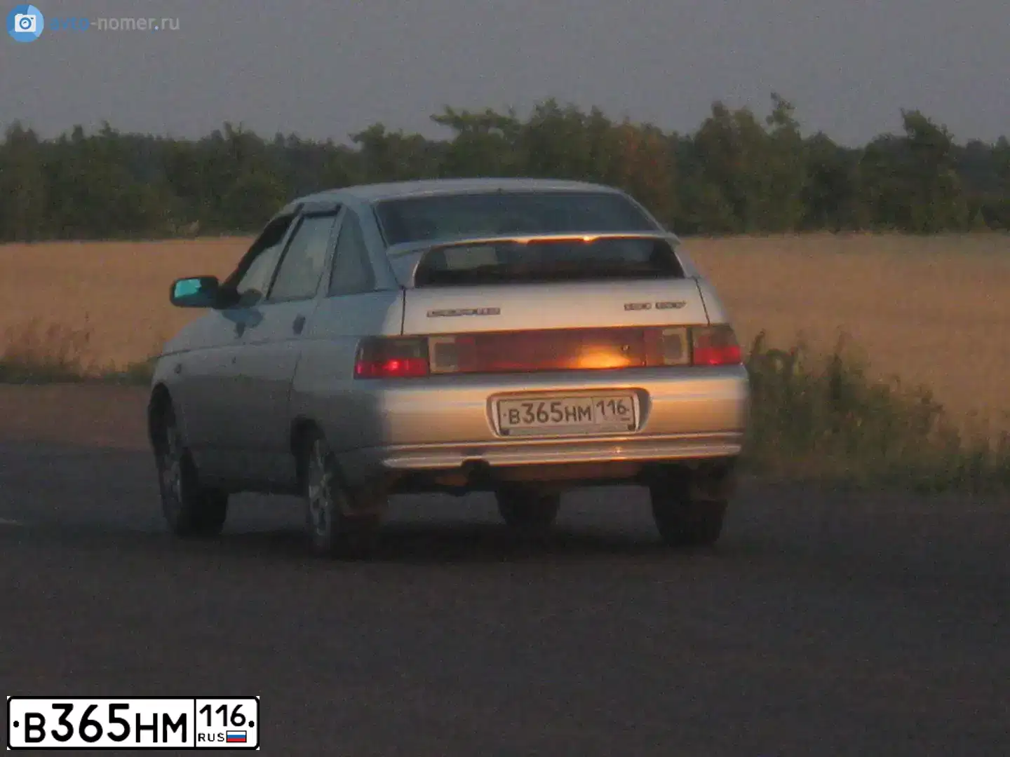 Фото автомобиля LADA 2112, 2006 — госномер В365НМ116. Цвет: СВЕТЛО-СЕРЕБРИСТЫЙ МЕТАЛЛ