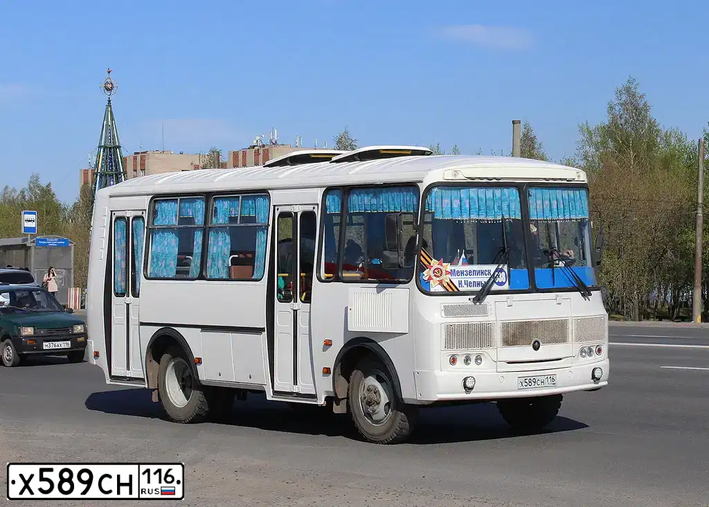 Фото автомобиля ПАЗ 3205, 2016 — госномер Х062НУ18. Цвет: Белый
