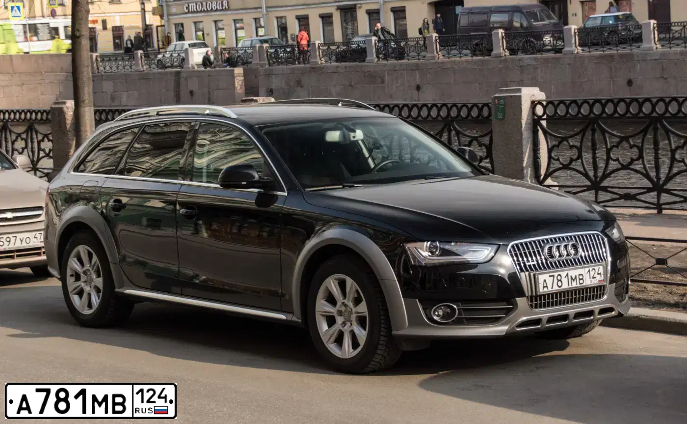 Фото автомобиля AUDI A4, 2012 — госномер У513КН178. Цвет: ЧЕРНЫЙ