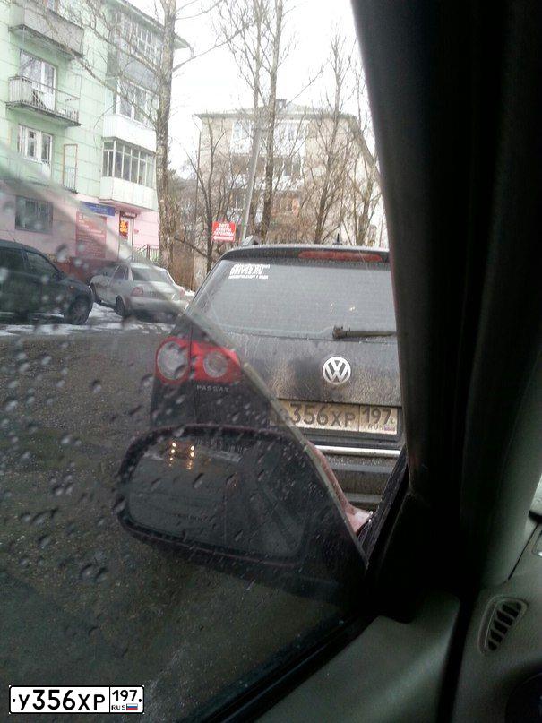 Фото автомобиля MAZDA 3, 2006 — госномер У356ХР197. Цвет: СИНИЙ