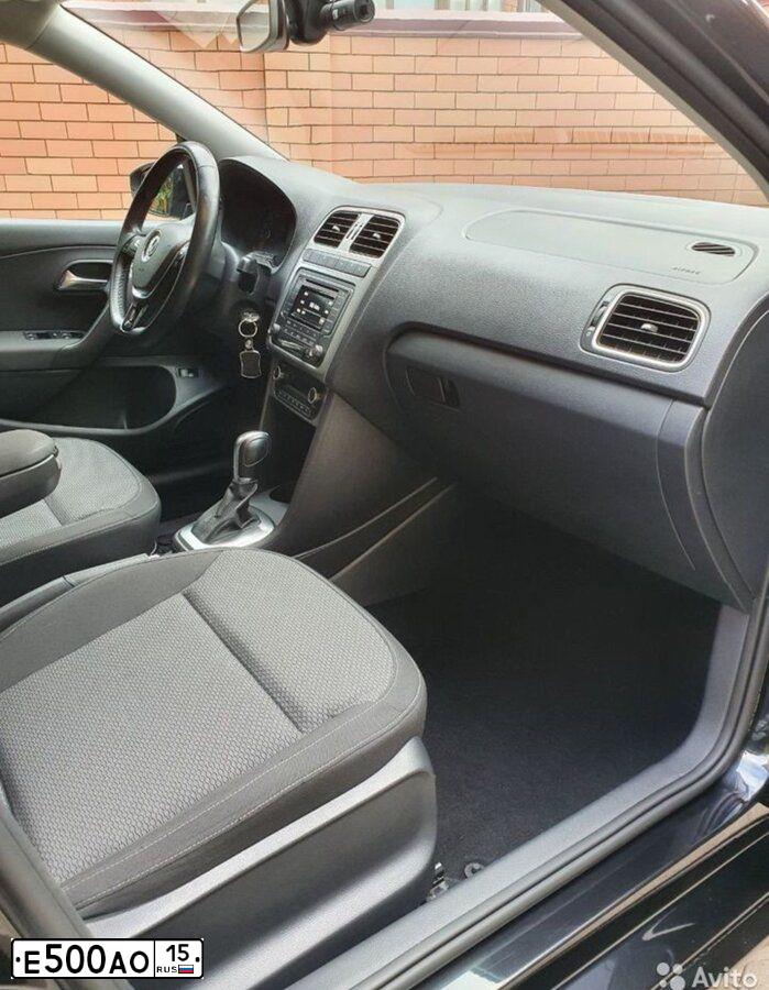 Фото автомобиля VOLKSWAGEN POLO, 2017 — госномер Х673ОЕ797