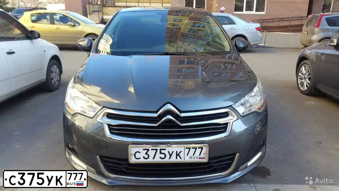 Фото автомобиля CITROEN C4, 2014 — госномер С375УК777. Цвет: СЕРЫЙ
