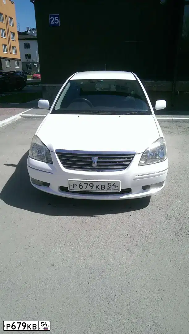 Фото автомобиля TOYOTA PREMIO, 2002 — госномер Р679КВ54