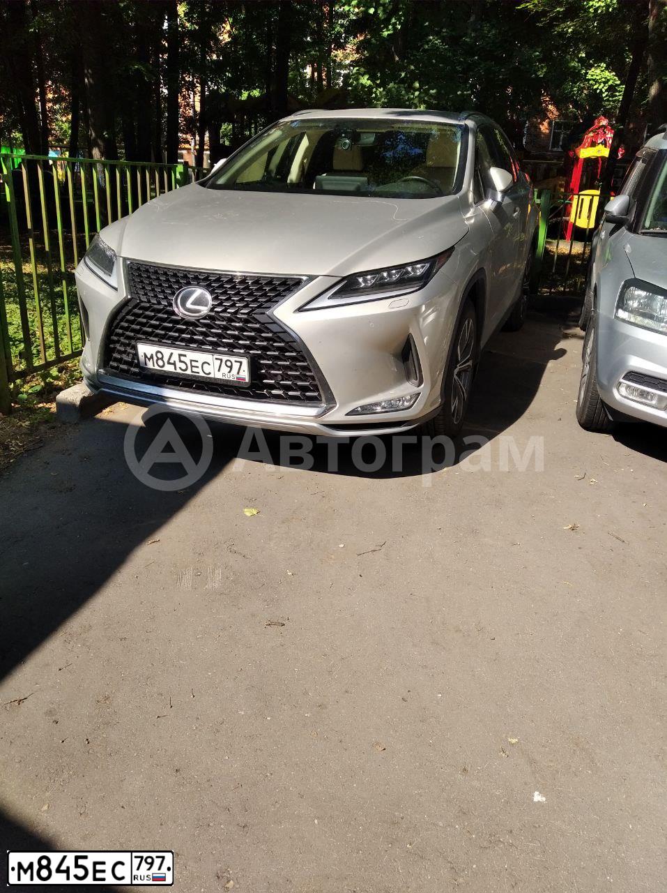 Фото автомобиля LEXUS RX300, 2021 — госномер Р585РВ761