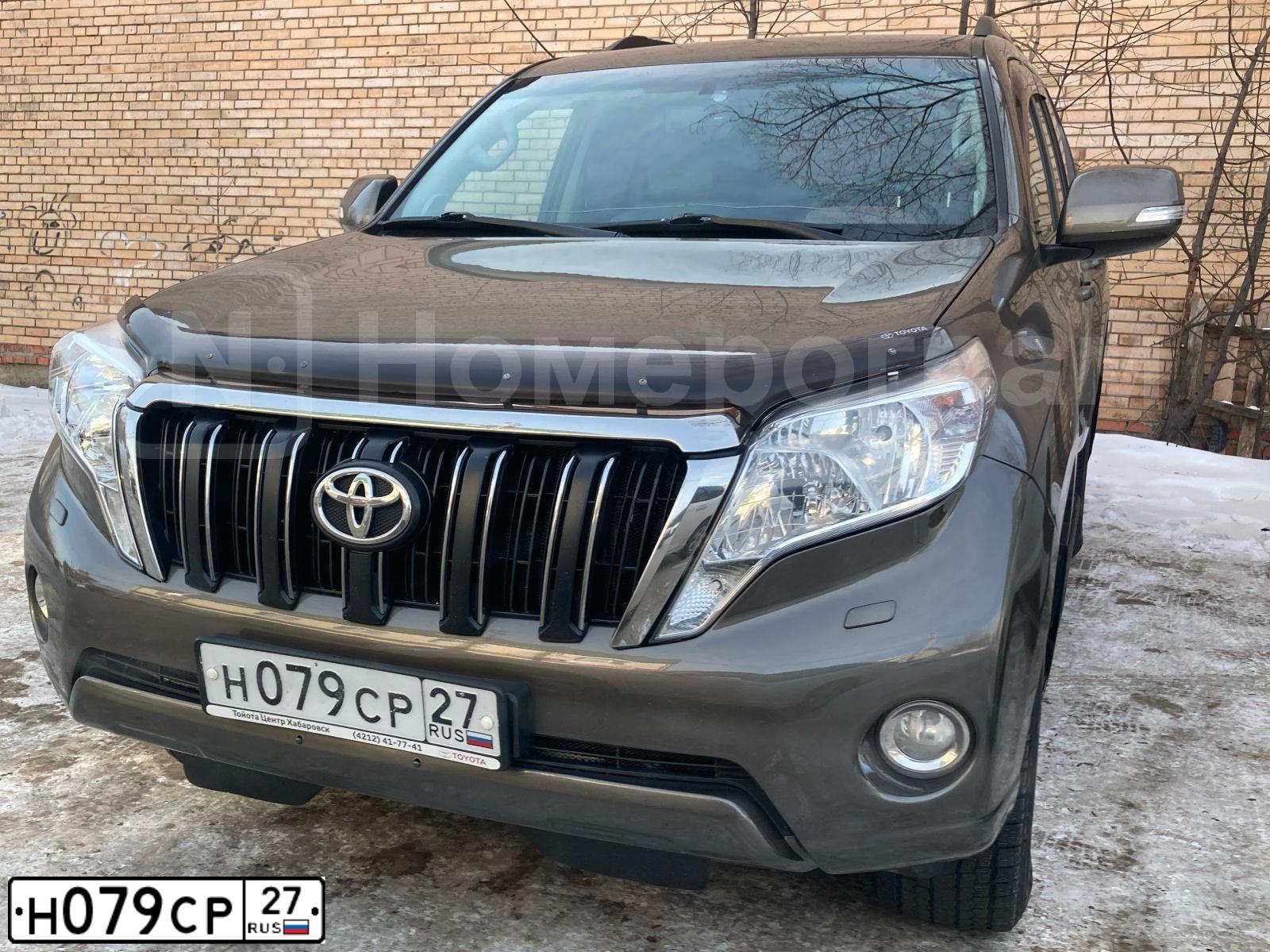 Фото автомобиля TOYOTA LANDCRUISER, 2016 — госномер Н079СР27. Цвет: БРОНЗОВЫЙ