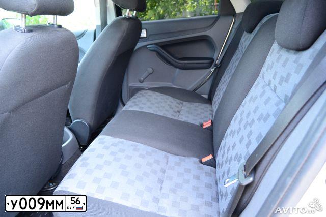 Фото автомобиля FORD FOCUS, 2010 — госномер У009ММ56. Цвет: ТЕМНО-СИНИЙ