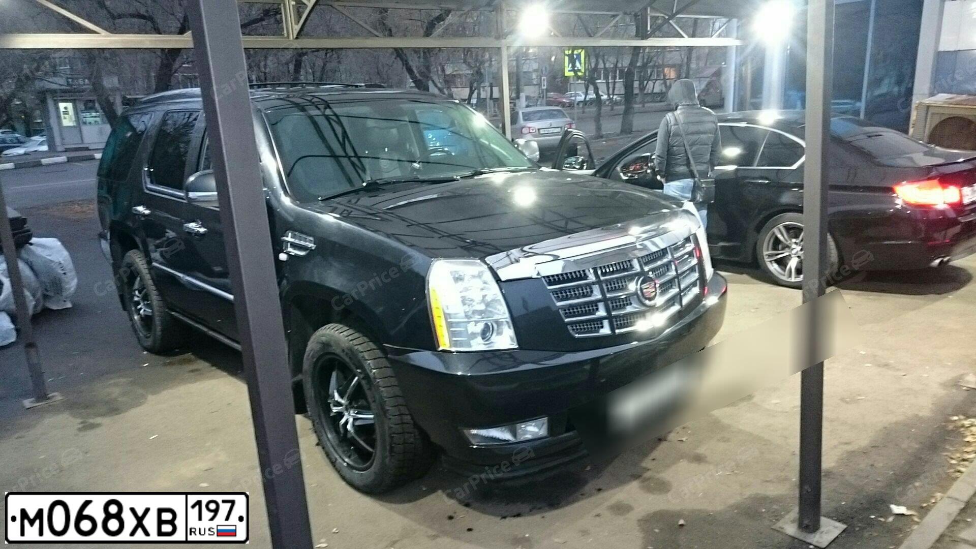Фото автомобиля CADILLAC ESCALADE, 2012 — госномер Р211ЕУ799. Цвет: ЧЕРНЫЙ