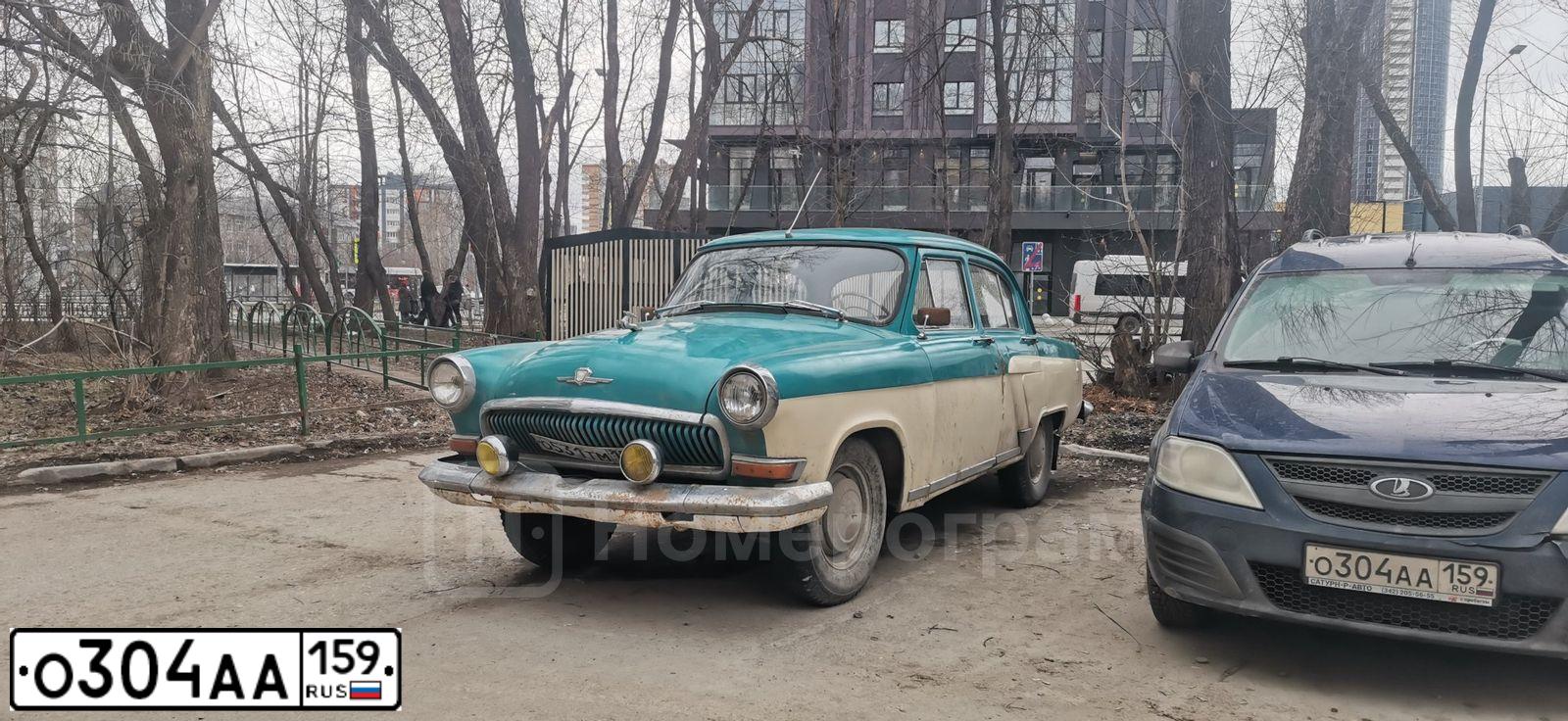 Фото автомобиля LADA LARGUS, 2013 — госномер О304АА159. Цвет: синий