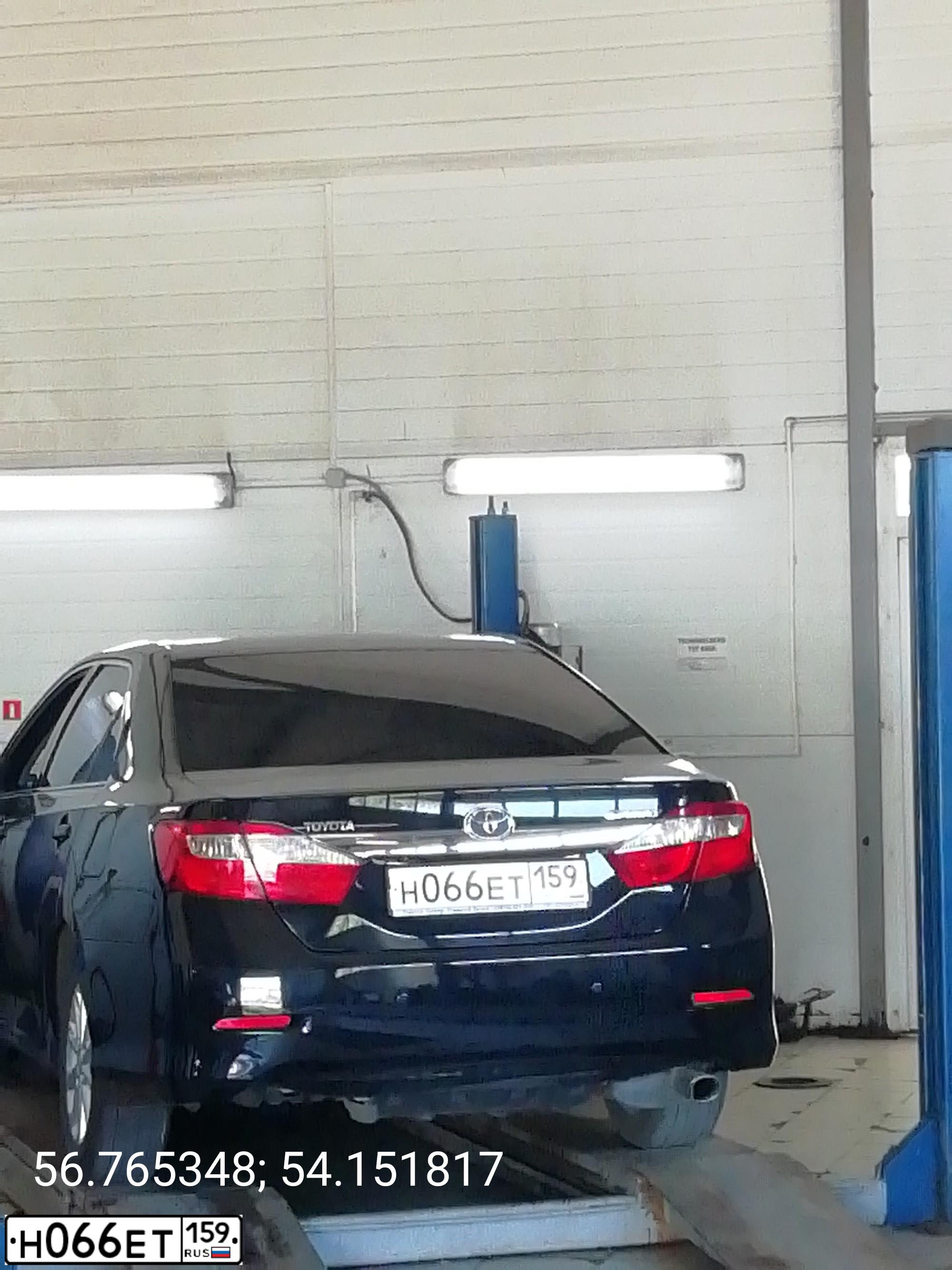 Фото автомобиля TOYOTA CAMRY, 2014 — госномер Н066ЕТ159. Цвет: ЧЕРНЫЙ МЕТАЛЛИК