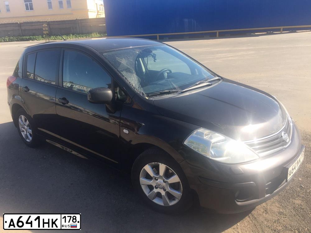 Фото автомобиля NISSAN TIIDA, 2010 — госномер А641НК178. Цвет: Коричневый